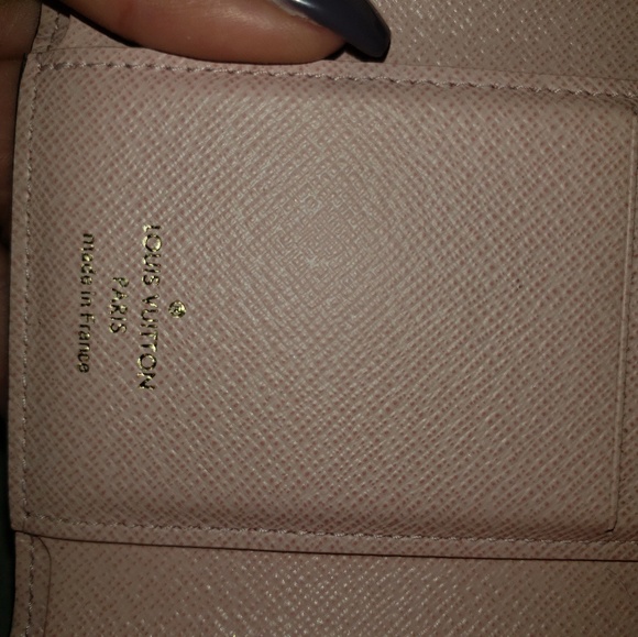 ****SOLD**** Louis Vuitton Victorine Wallet - Picture 3 of 6